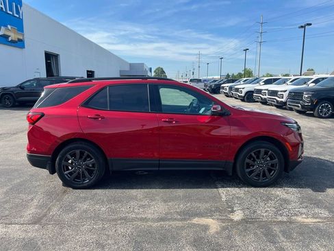 Used 2023 Chevrolet Equinox RS w/ RS Leather Package AWD/4WD image 8