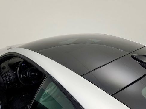 Used 2017 Jaguar F-TYPE S RWD image 10