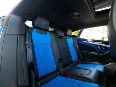 Used 2019 Lamborghini Urus AWD/4WD image 98