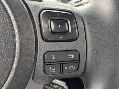 Used 2025 Lexus IS 350 F Sport RWD image 24