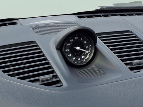 Used 2025 Porsche 911 Carrera image 23