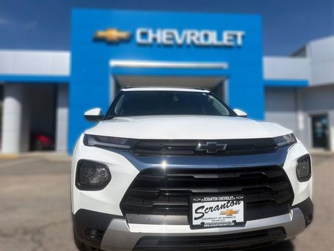 Certified 2023 Chevrolet TrailBlazer LT w/ Convenience Package FWD image 22