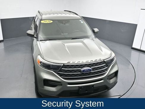 Used 2020 Ford Explorer XLT w/ Comfort Package AWD/4WD image 21