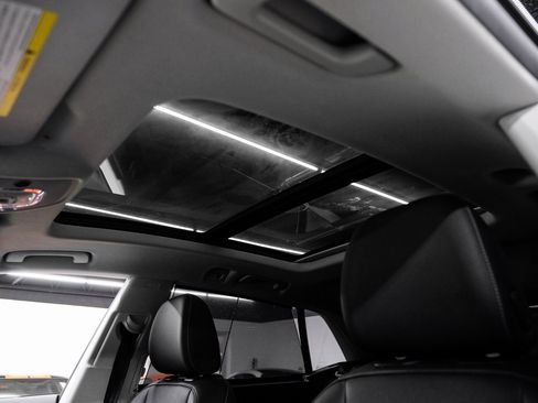 Used 2023 Audi Q8 Prestige image 5