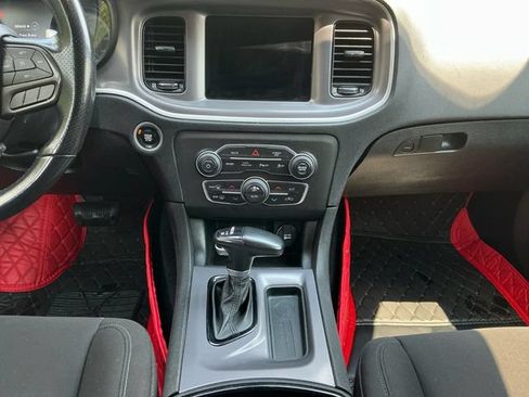 Used 2022 Dodge Charger GT w/ Blacktop Package RWD image 12