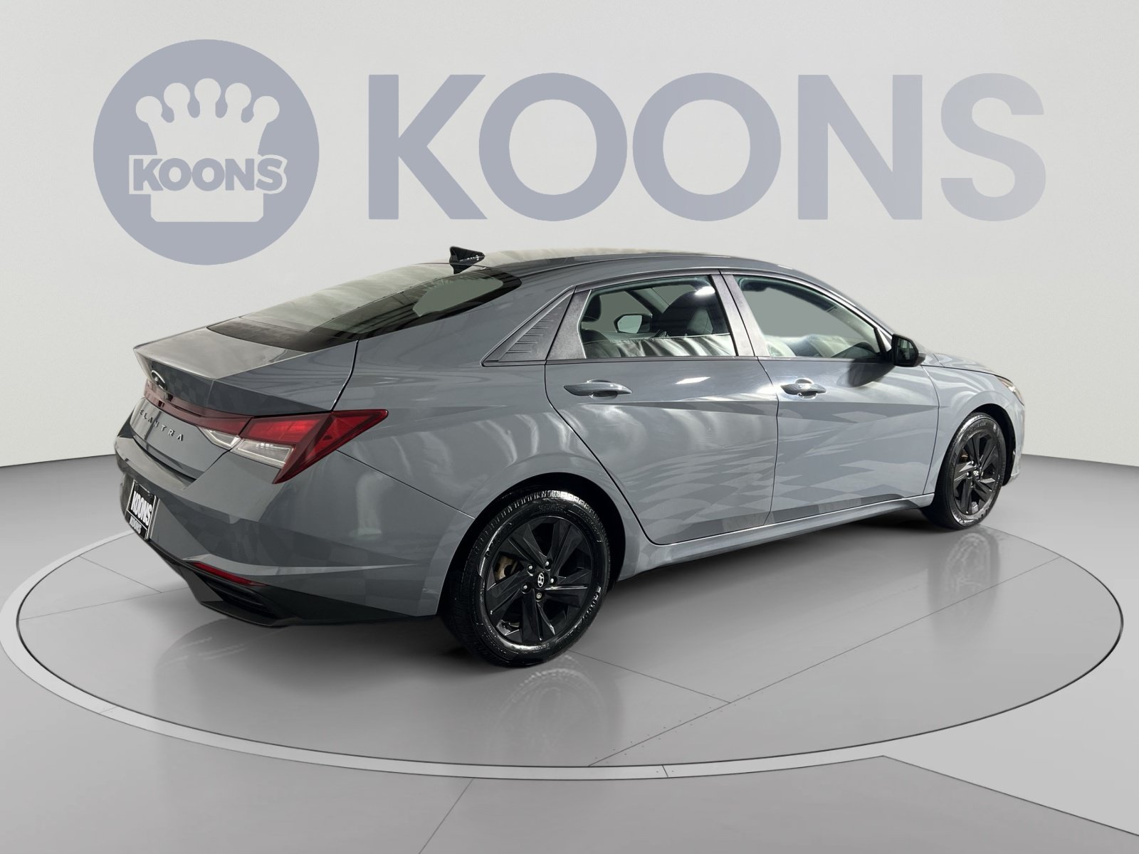 Used 2021 Hyundai Elantra SEL FWD image 5