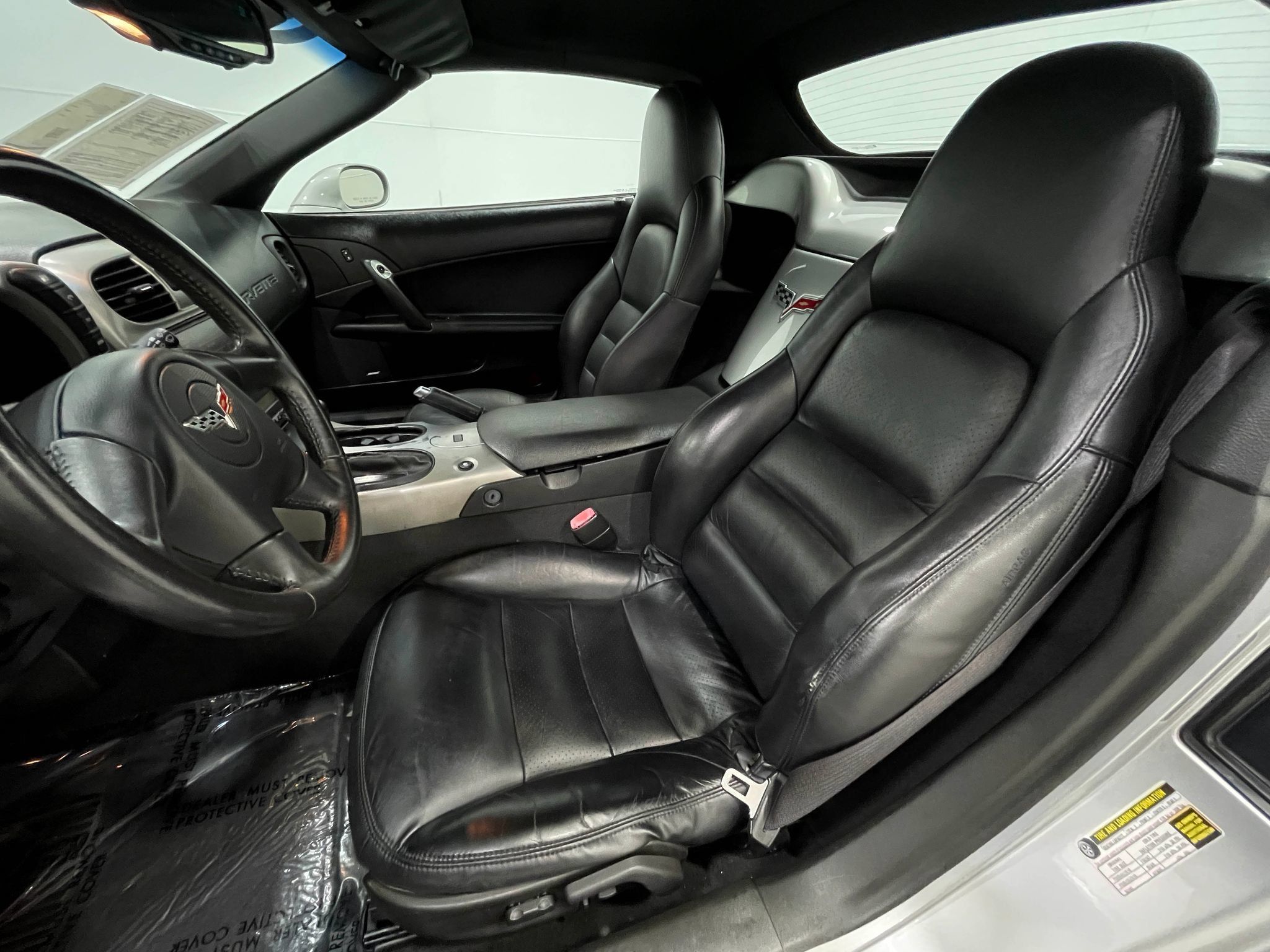 Used 2005 Chevrolet Corvette Convertible w/ Preferred Equipment Group RWD image 11