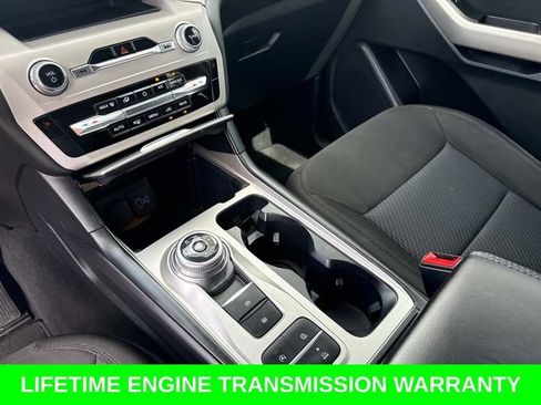 Used 2023 Ford Explorer XLT RWD image 27