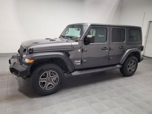 Used 2018 Jeep Wrangler Unlimited Sport S AWD/4WD image 2