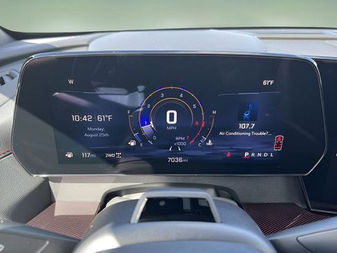 Certified 2024 Chevrolet Traverse RS w/ LPO, Floor Liner Package image 11