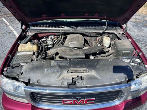 Used 2005 GMC Yukon SLT w/ SLT Preferred Equipment Group image 14