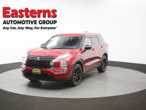 Used 2022 Mitsubishi Outlander SE FWD image 55
