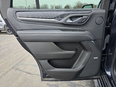 Certified 2023 GMC Yukon Denali image 32