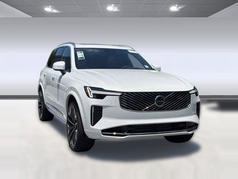New 2026 Volvo XC90 T8 Ultra w/ Protection Package AWD/4WD image 7