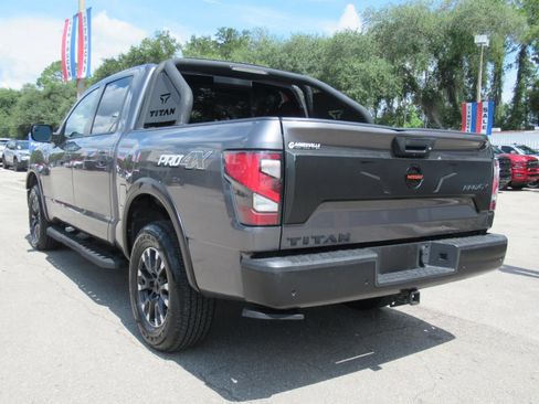 Used 2022 Nissan Titan PRO-4X w/ Pro-4x Convenience Package AWD/4WD image 5