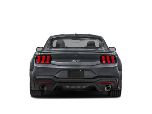 Used 2025 Ford Mustang GT RWD image 5