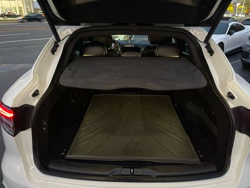 Used 2021 Maserati Levante image 67