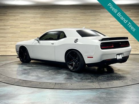 Used 2016 Dodge Challenger SRT Hellcat RWD image 15