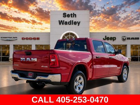 Used 2025 RAM 1500 Big Horn AWD/4WD image 7
