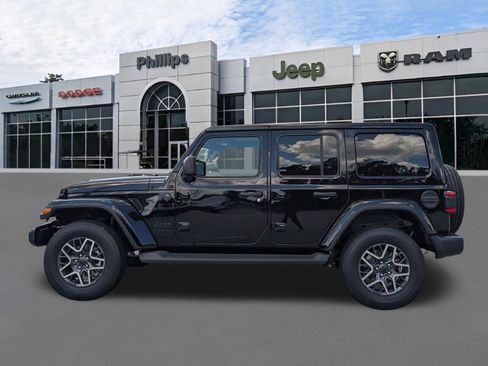 New 2025 Jeep Wrangler Unlimited Sahara image 6