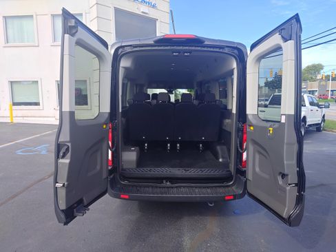 Used 2024 Ford Transit 350 XLT image 8