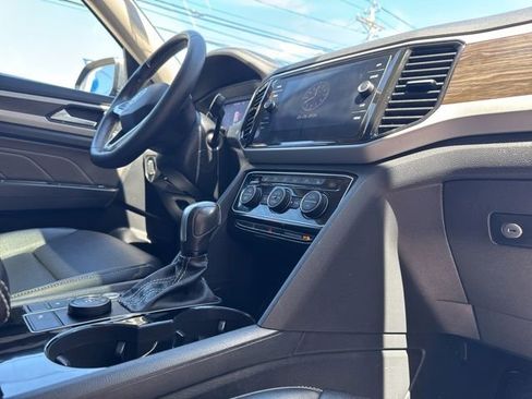 Certified 2023 Volkswagen Atlas SE w/ Panoramic Sunroof Package AWD/4WD image 29