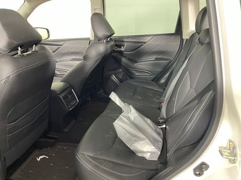 Used 2022 Subaru Forester Touring AWD/4WD image 13