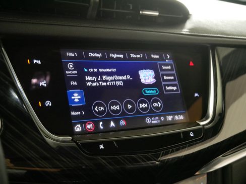 Used 2023 Cadillac XT6 Premium Luxury w/ Technology Package AWD/4WD image 22