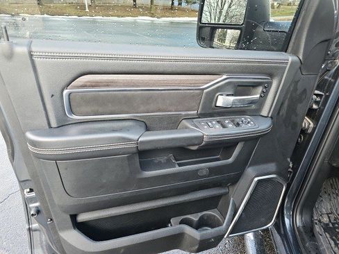 Used 2025 RAM 2500 Laramie image 20