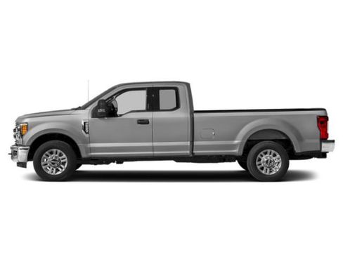 Used 2019 Ford F250 XLT w/ XLT Premium Package image 3