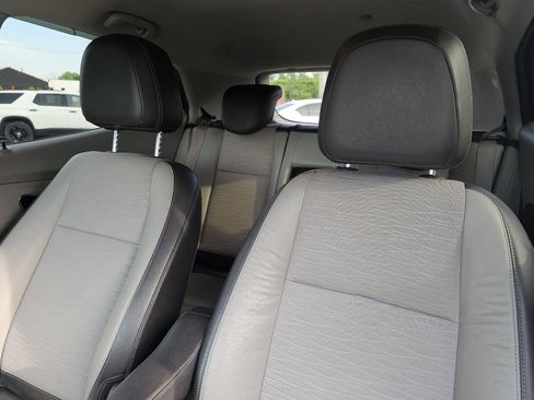 Used 2016 Buick Encore FWD image 15