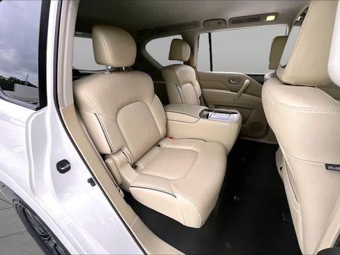 Used 2020 INFINITI QX80 Luxe w/ Proassist Package RWD image 19
