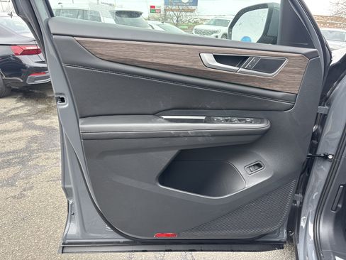 New 2026 Volkswagen Atlas SEL image 16