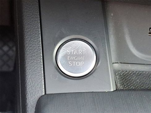 Used 2018 Audi A4 2.0T Premium Plus w/ Premium Plus Package image 16