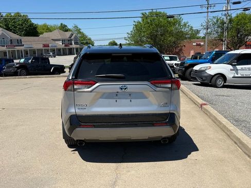 Used 2019 Toyota RAV4 XSE AWD/4WD image 7