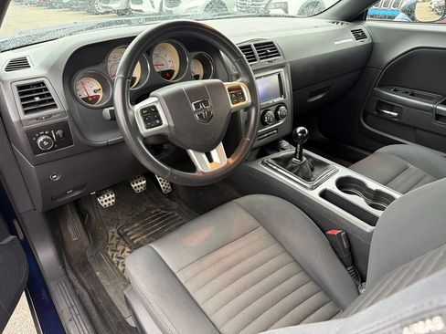 Used 2013 Dodge Challenger R/T RWD image 10