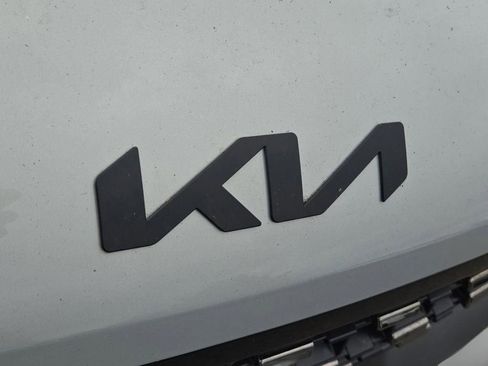 New 2026 Kia Carnival SX Prestige image 4