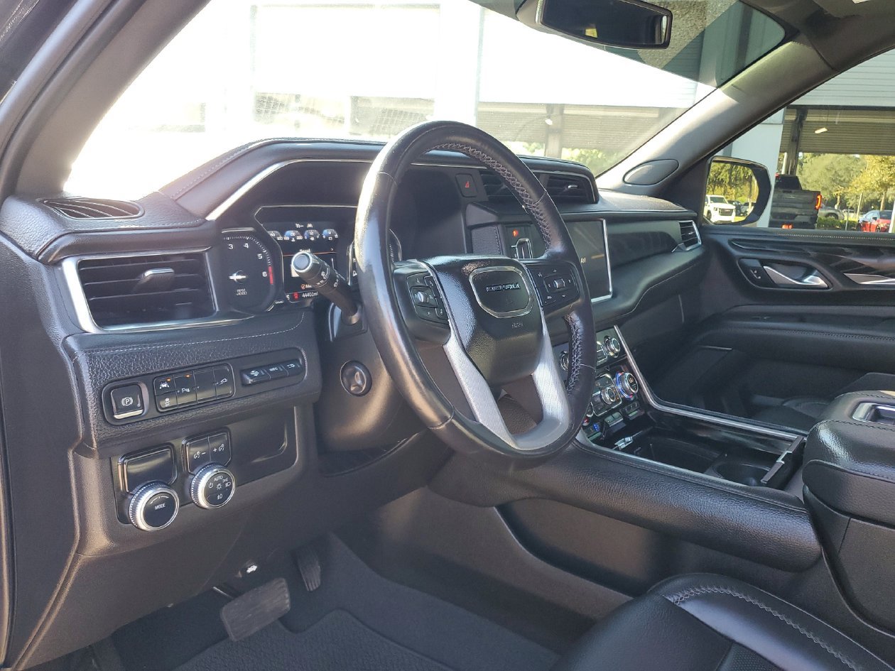 Used 2021 GMC Yukon Denali RWD image 19