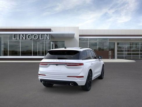 New 2026 Lincoln Corsair Grand Touring image 8