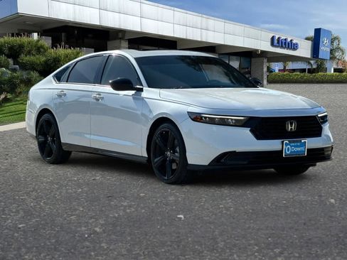 Used 2025 Honda Accord Sport image 10