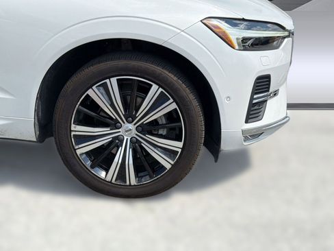 Certified 2023 Volvo XC60 B5 Plus image 11