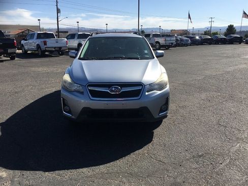 Used 2016 Subaru Crosstrek 2.0i Premium image 2