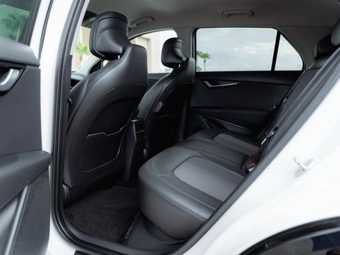 Used 2023 Kia Niro Wind FWD image 55