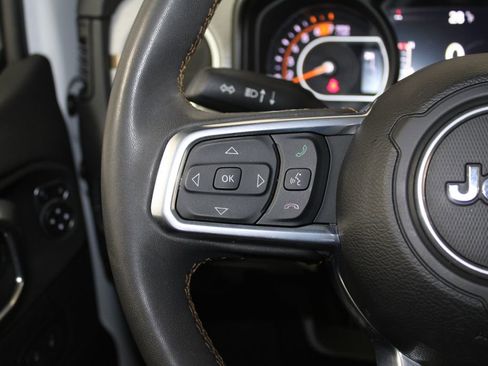 Used 2024 Jeep Wrangler Sahara image 37