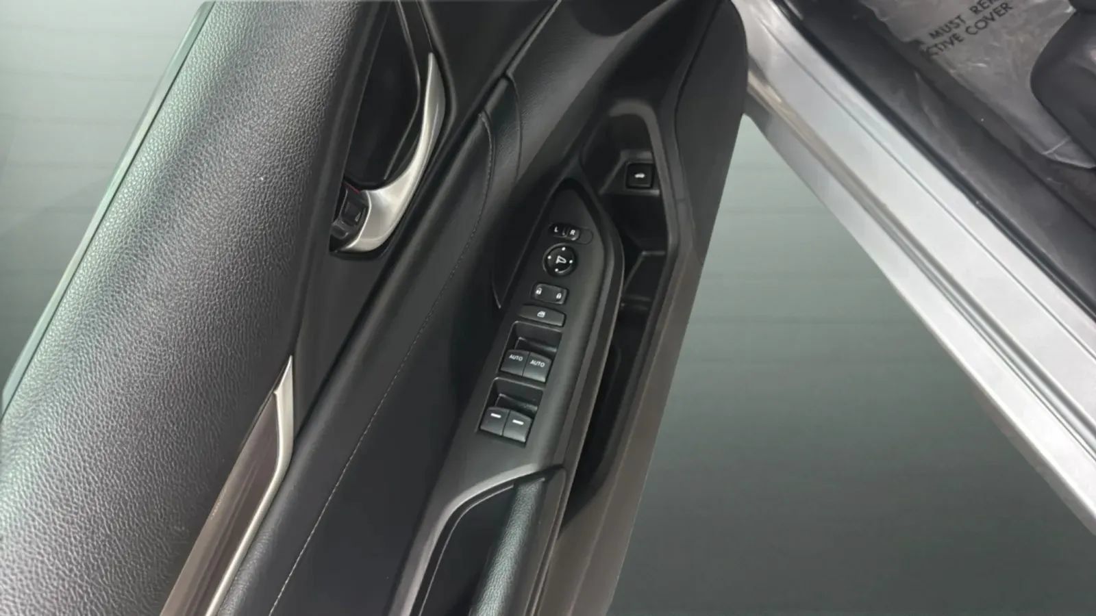 Used 2021 Honda Civic EX-L image 9