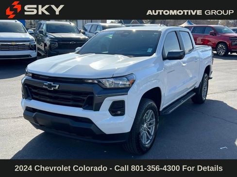 Certified 2024 Chevrolet Colorado LT w/ LT Convenience Package II image 2