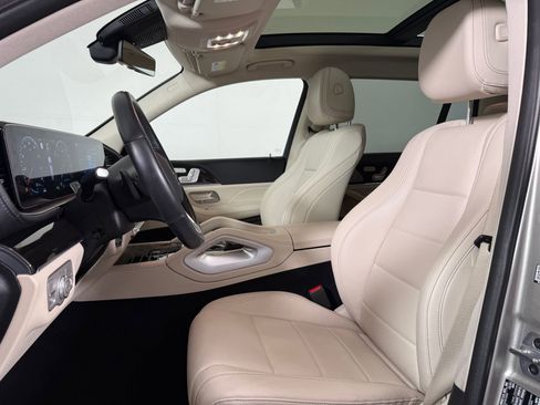 Used 2022 Mercedes-Benz GLS 450 4MATIC image 5