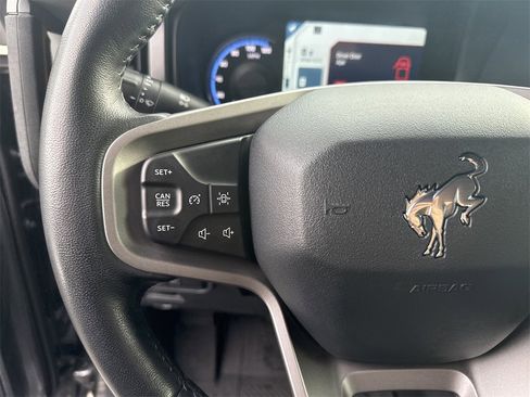 Used 2021 Ford Bronco Badlands image 26