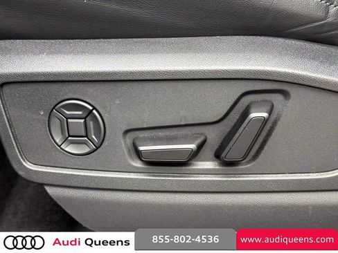 Used 2025 Audi Q5 Premium w/ Convenience Package AWD/4WD image 21
