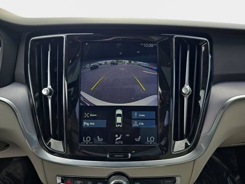 Used 2020 Volvo S60 T5 Momentum FWD image 29